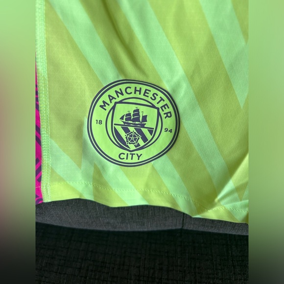 Puma Authentic Manchester City Goalkeeper Green Soccer Shorts Men’s Sz: L - Picture 4 of 7